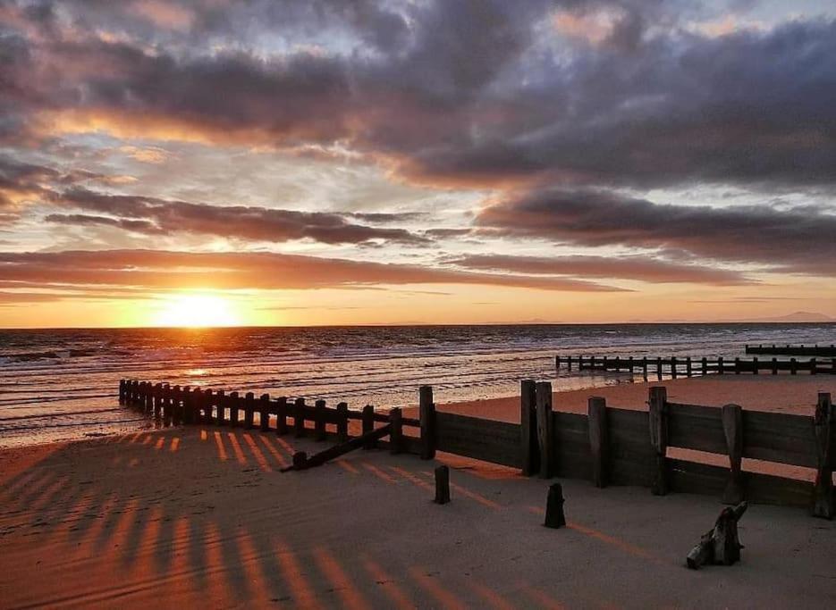 Harbourside 2 Bed Apartment, Barmouth Bridge Views 外观 照片